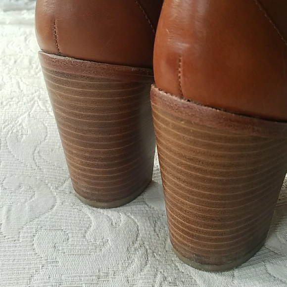 Coach Boots - Picture 3 of 8